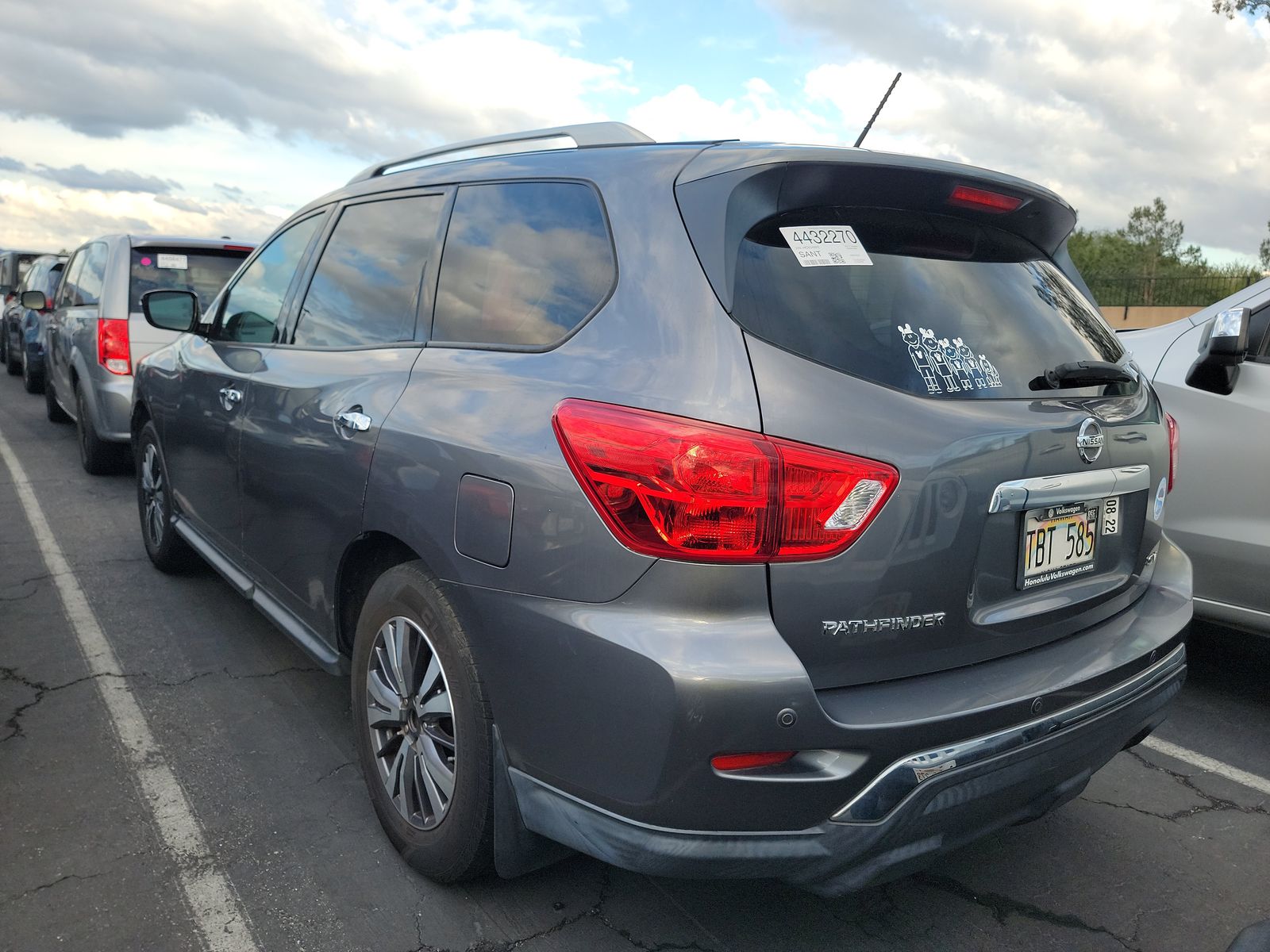 2017 Nissan Pathfinder SV FWD