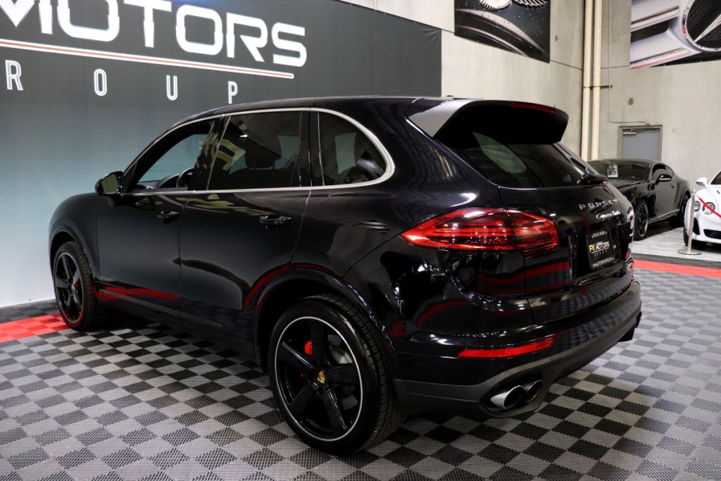 2016 Porsche Cayenne Turbo AWD