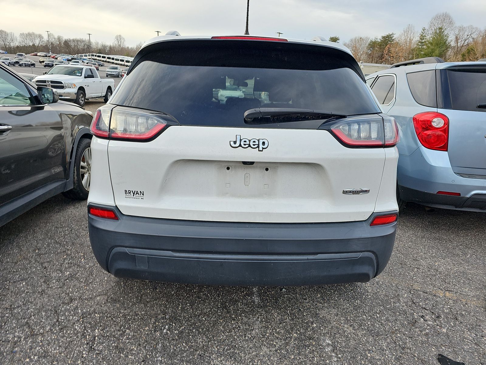 2019 Jeep Cherokee LATITUDE FWD