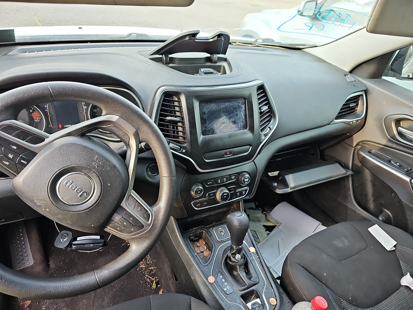 2019 Jeep Cherokee LATITUDE FWD
