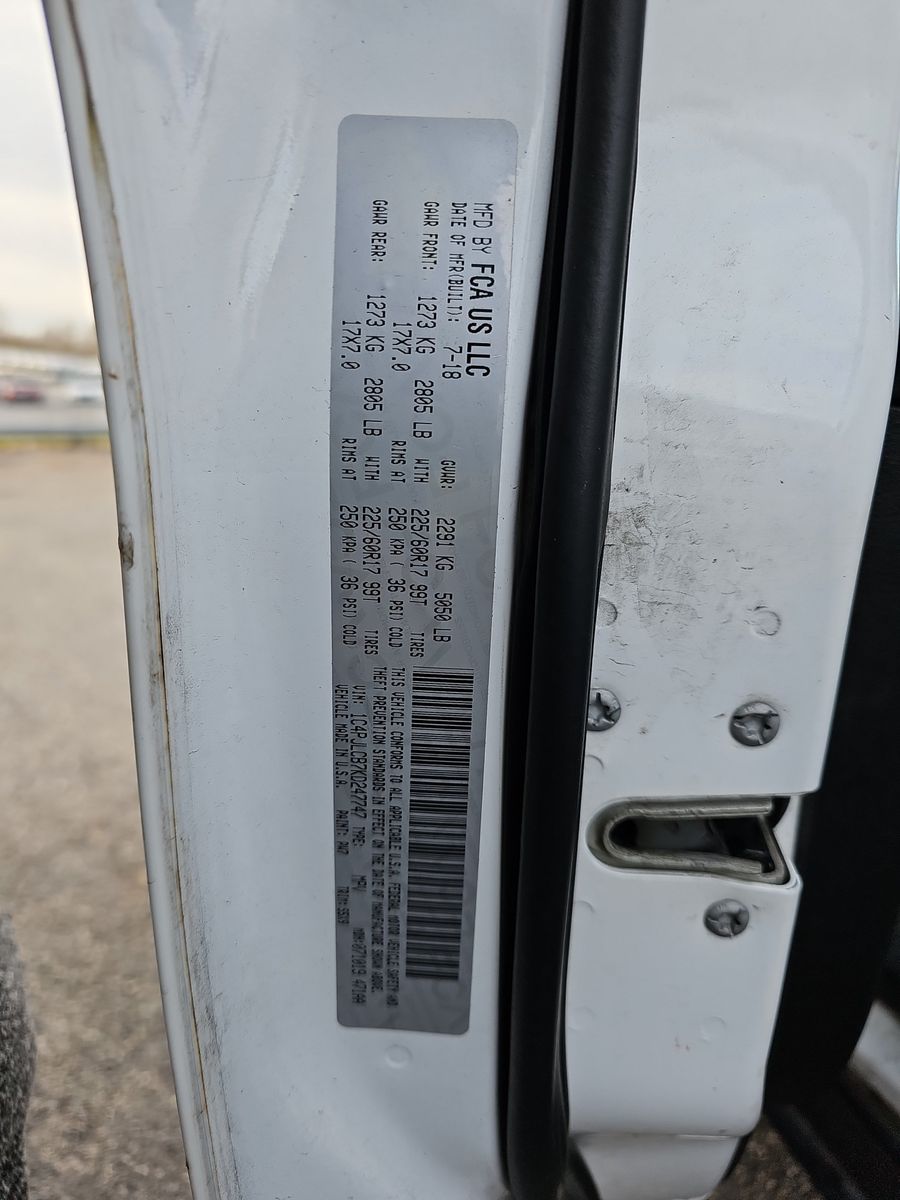 2019 Jeep Cherokee LATITUDE FWD