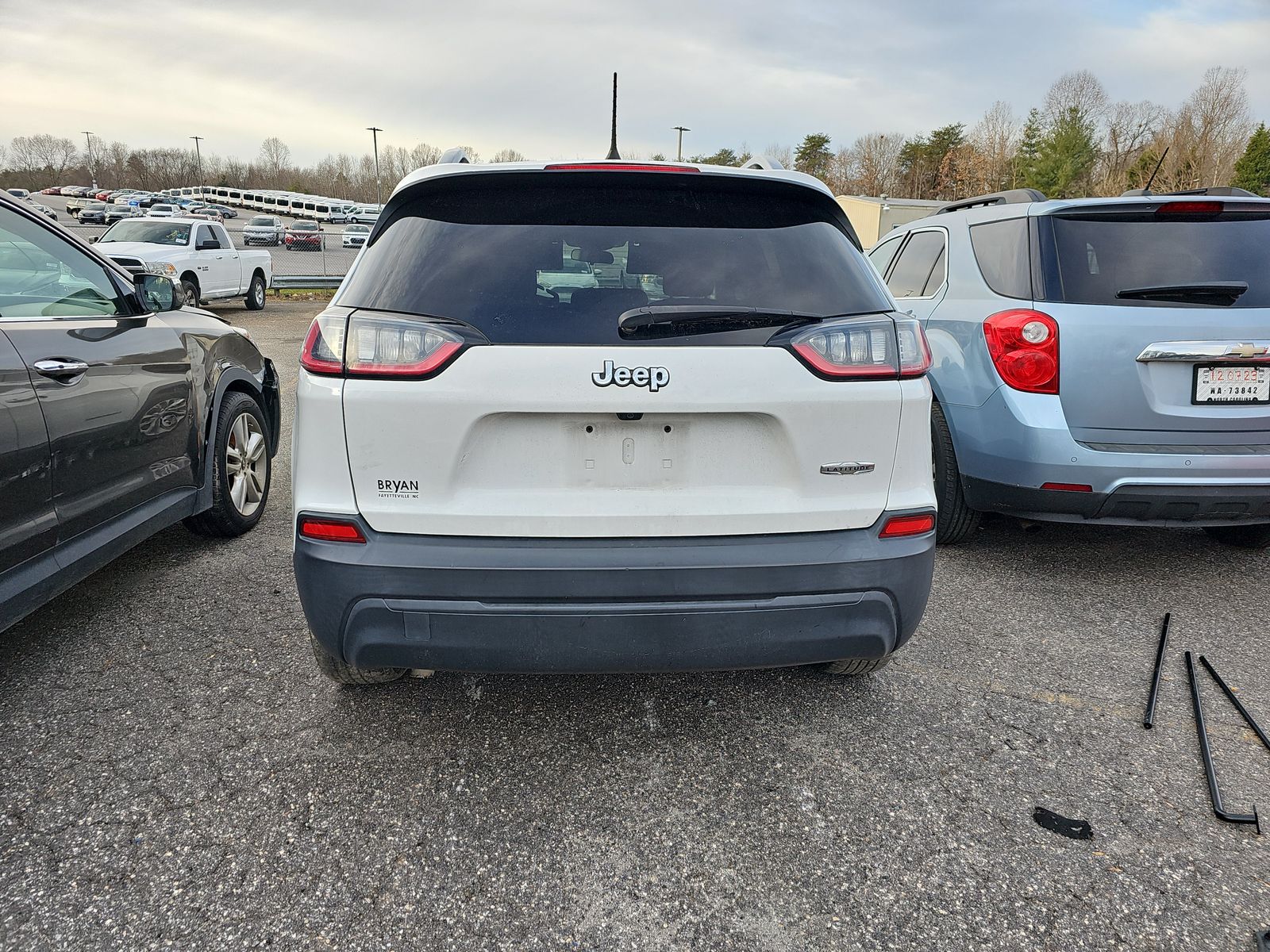 2019 Jeep Cherokee LATITUDE FWD