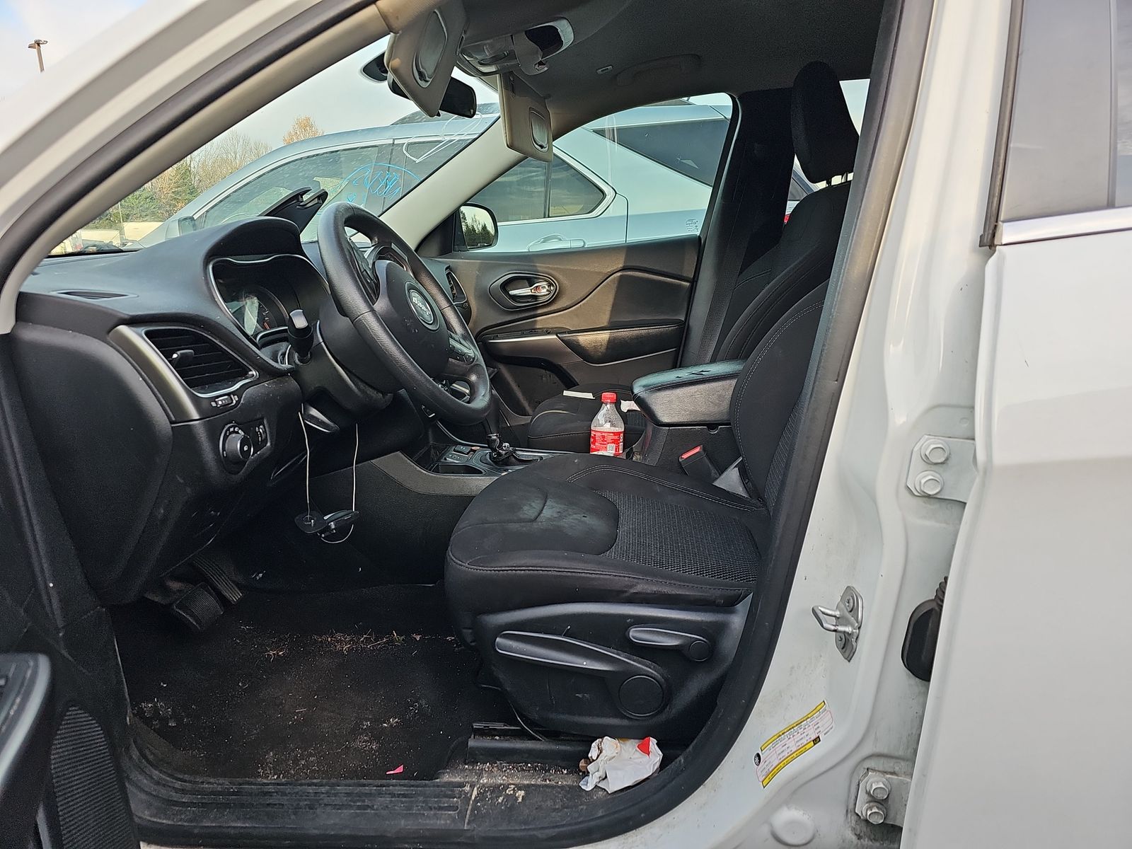 2019 Jeep Cherokee LATITUDE FWD