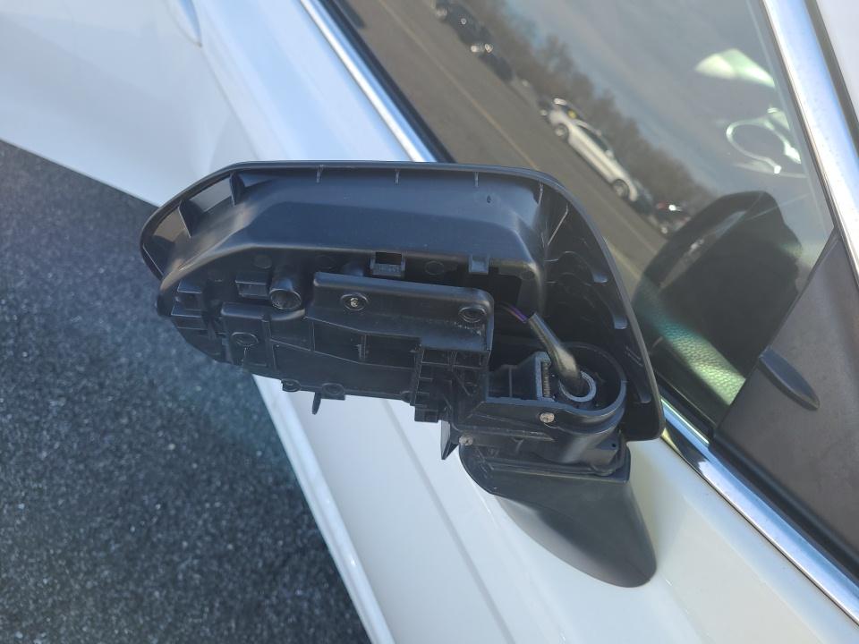 2020 Toyota Camry SE FWD