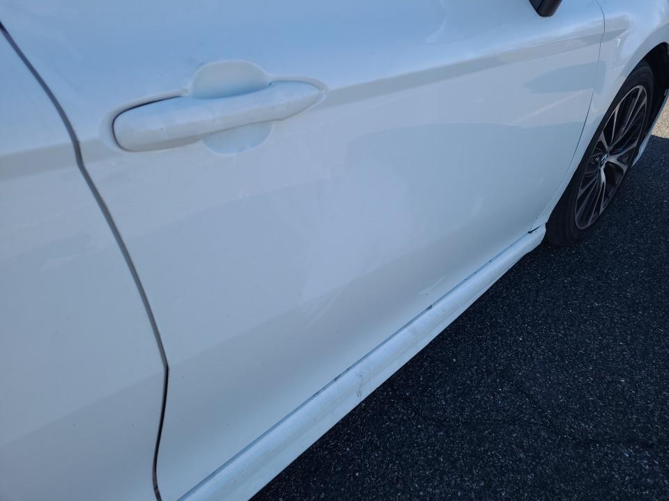 2020 Toyota Camry SE FWD