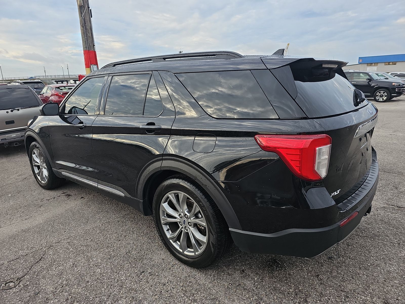 2020 Ford Explorer XLT RWD