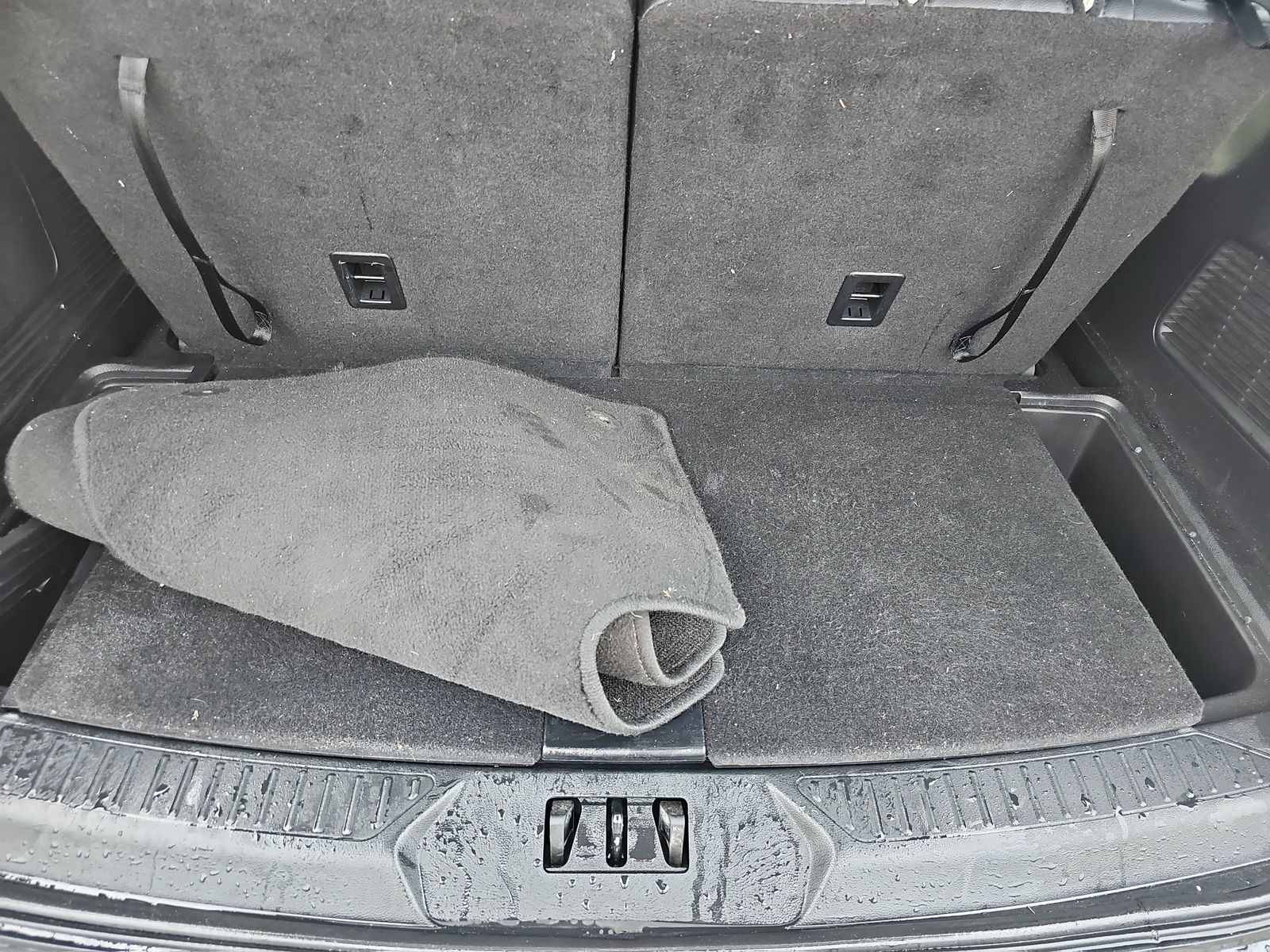 2020 Ford Explorer XLT RWD