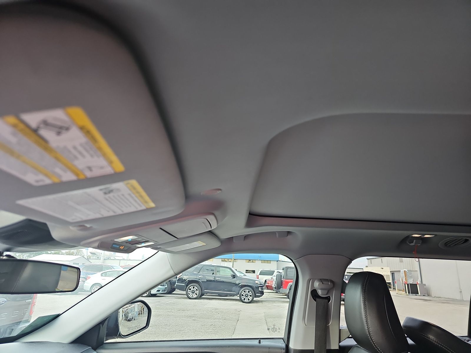 2020 Ford Explorer XLT RWD