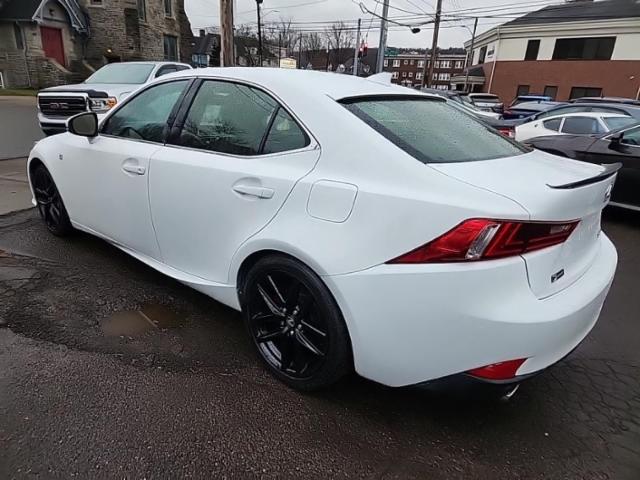 2016 Lexus IS Base RWD