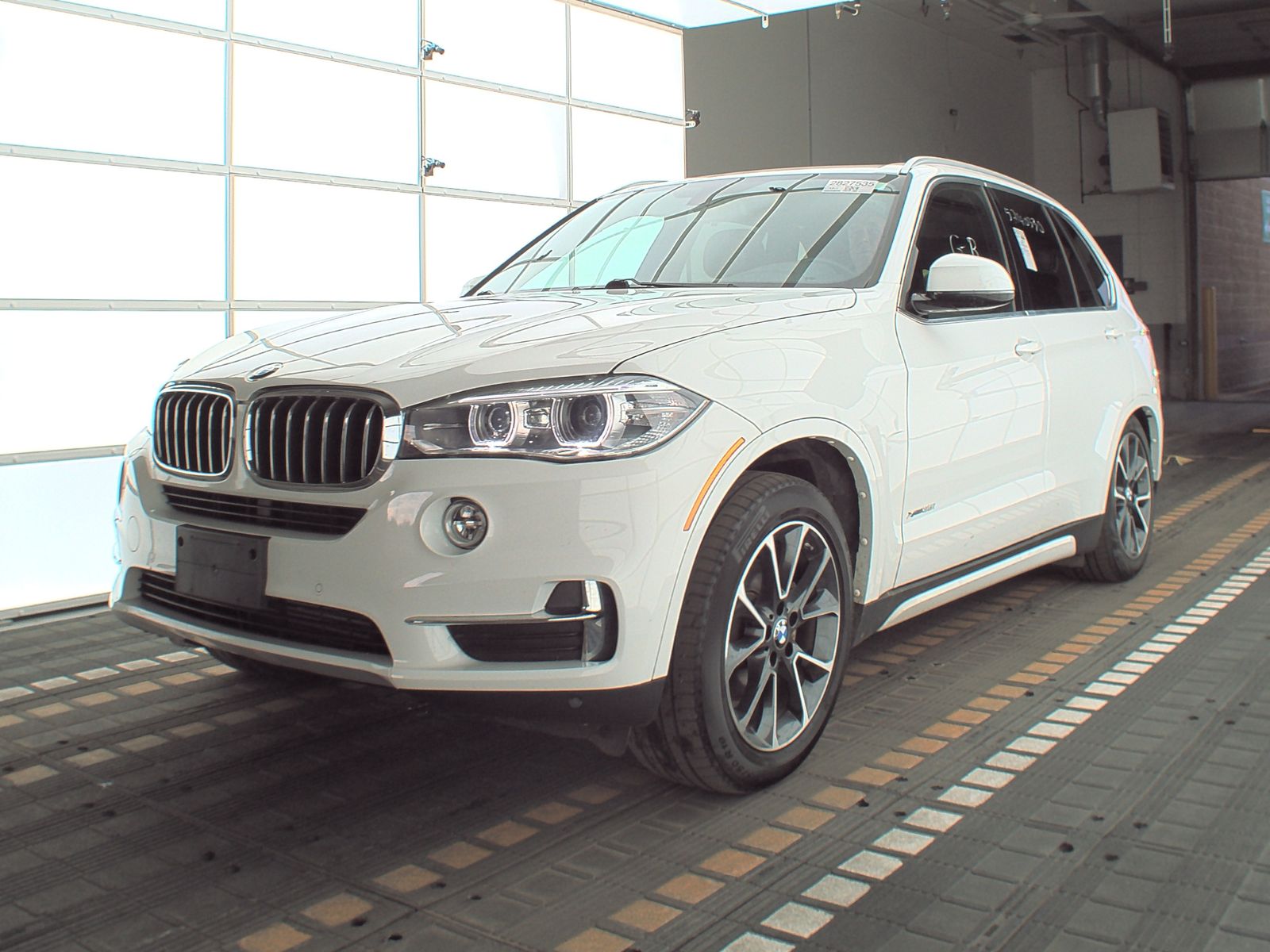 2018 BMW X5 35IX LUX AWD - купить Авто из сша BMW в Киеве и Украине, 2018  BMW X5 35IX LUX AWD из США - пригон авто из сша, цена в компании Autofreedom