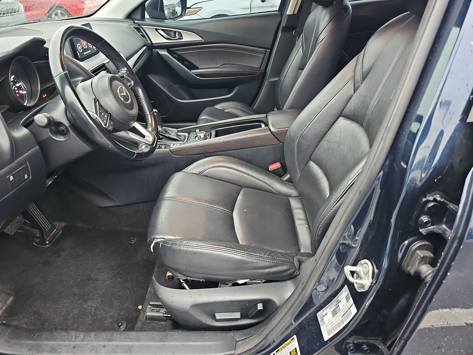 2018 MAZDA MAZDA3 Touring FWD