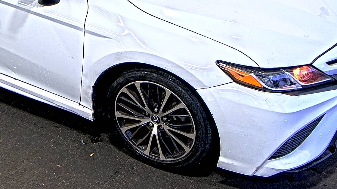 2020 Toyota Camry SE FWD