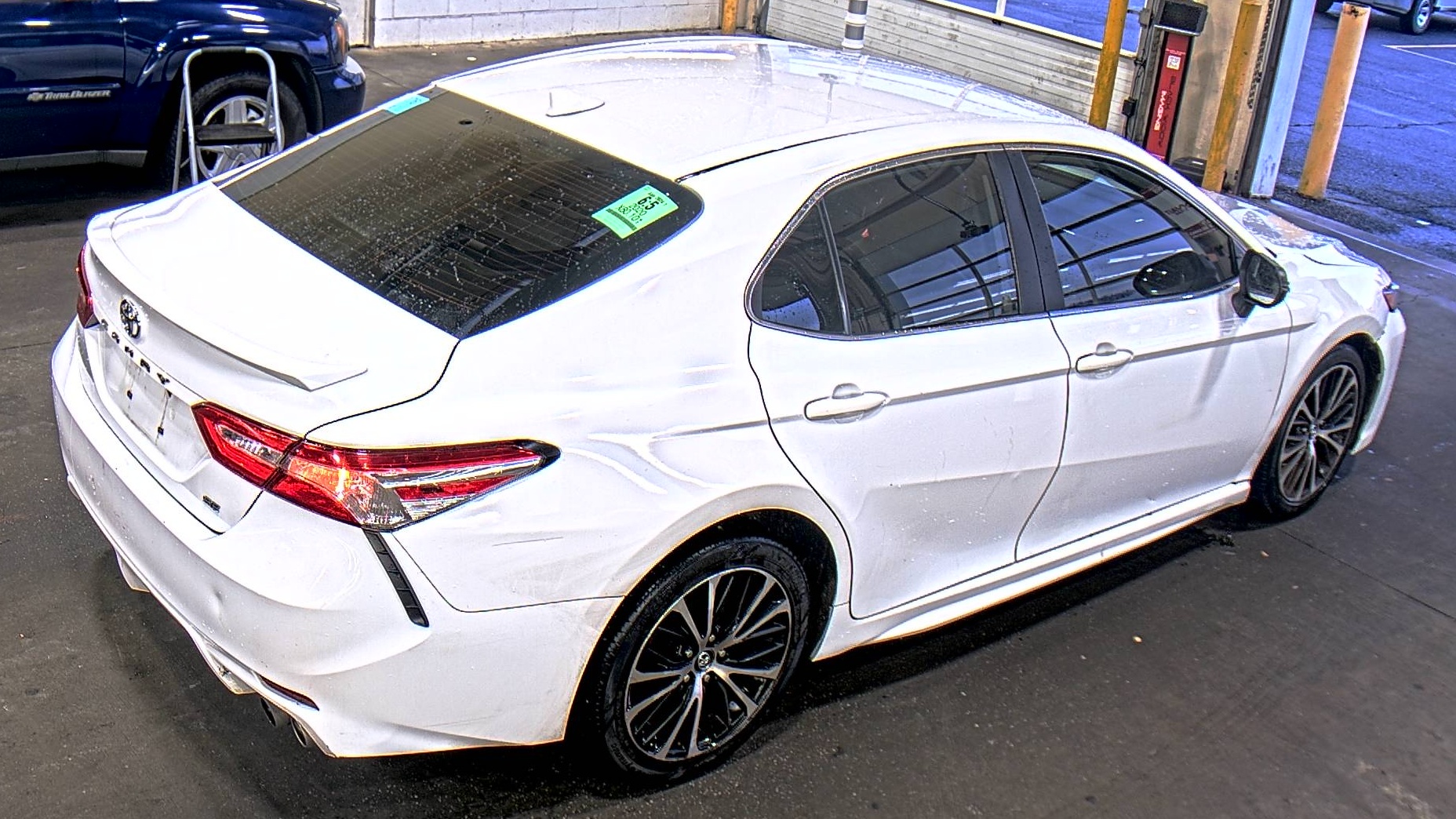 2020 Toyota Camry SE FWD
