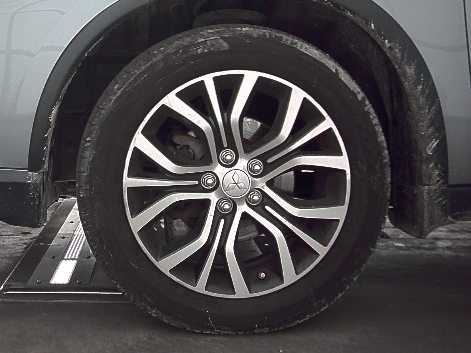 2016 Mitsubishi Outlander SE FWD