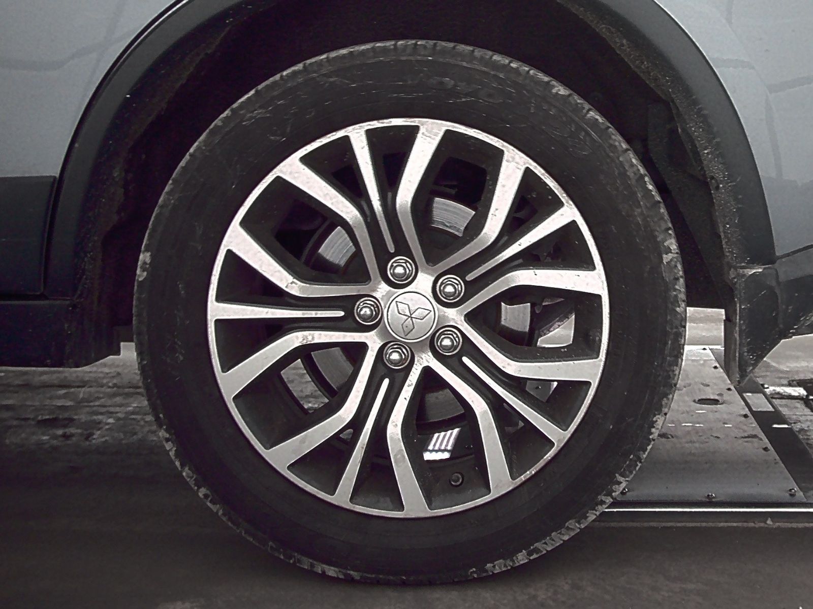 2016 Mitsubishi Outlander SE FWD