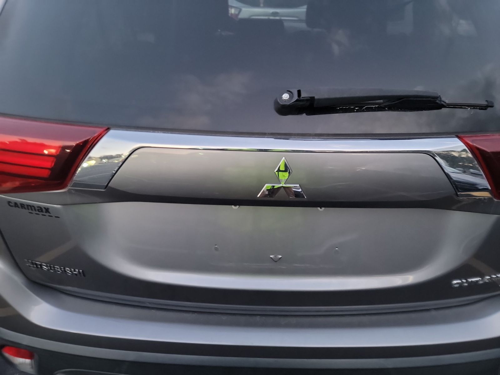 2016 Mitsubishi Outlander SE FWD