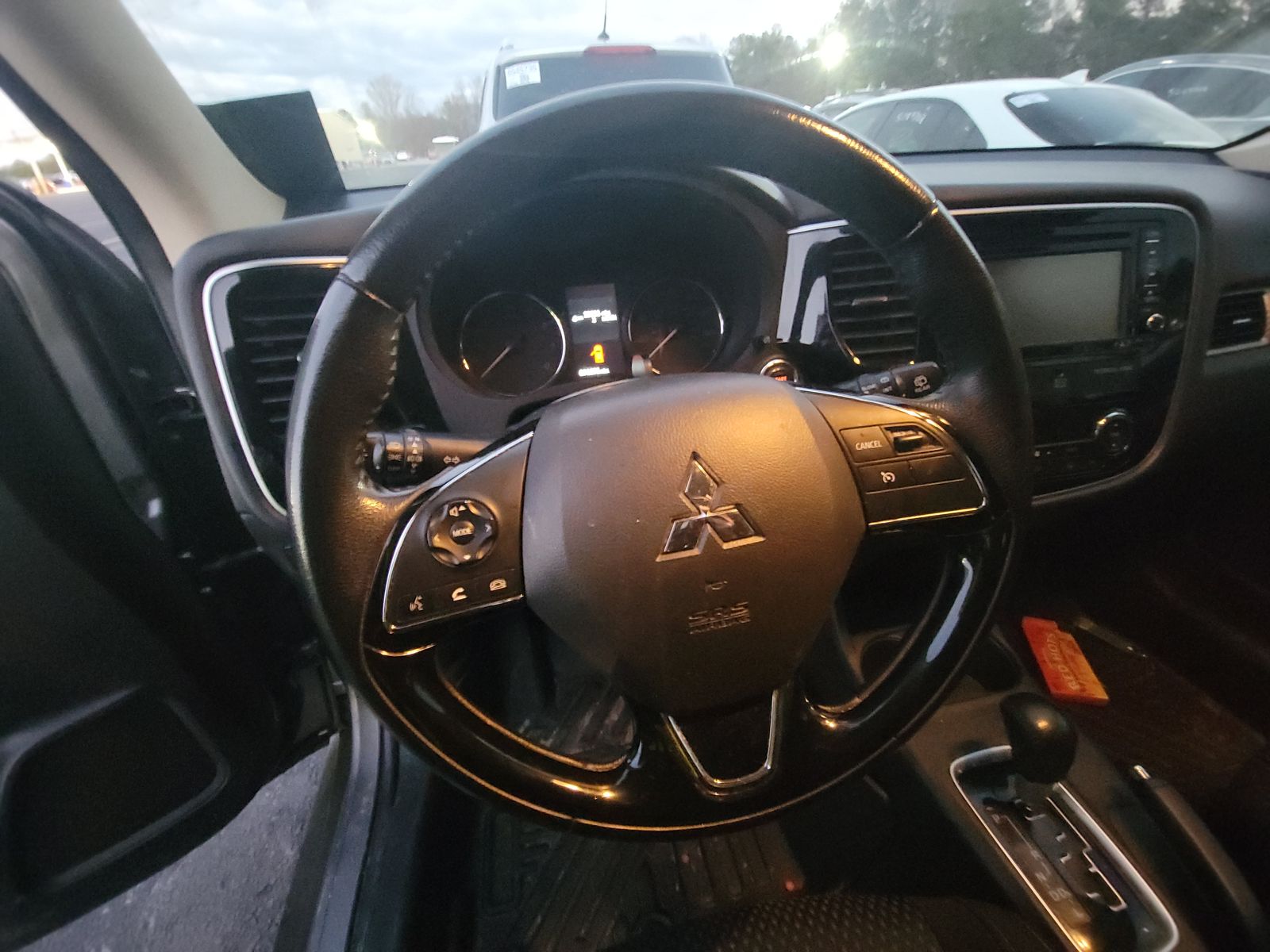 2016 Mitsubishi Outlander SE FWD
