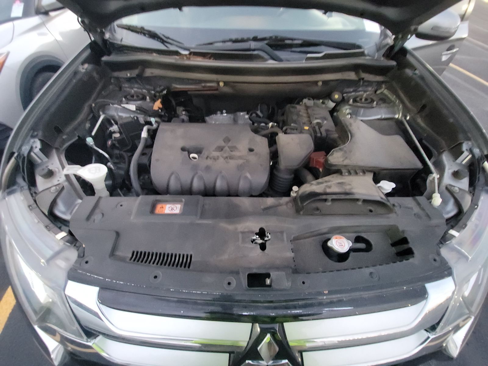 2016 Mitsubishi Outlander SE FWD