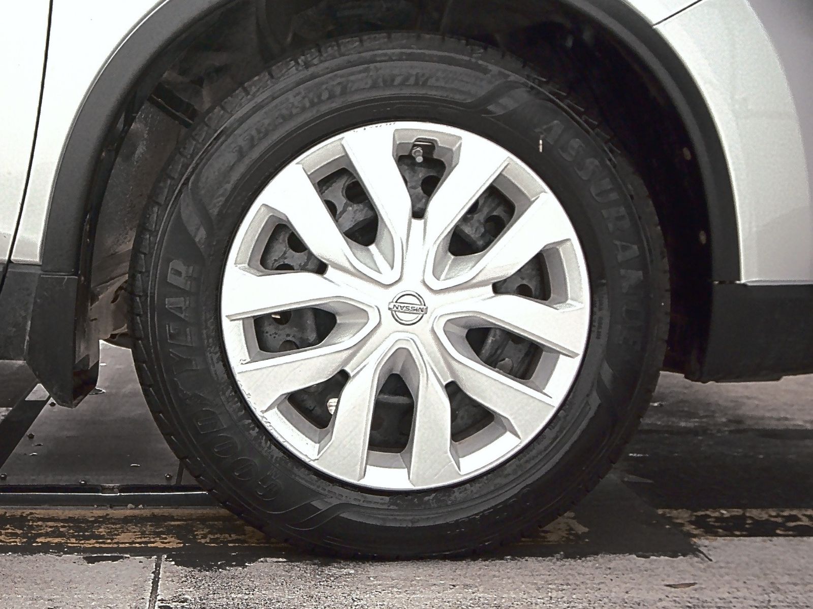 2016 Nissan Rogue S FWD