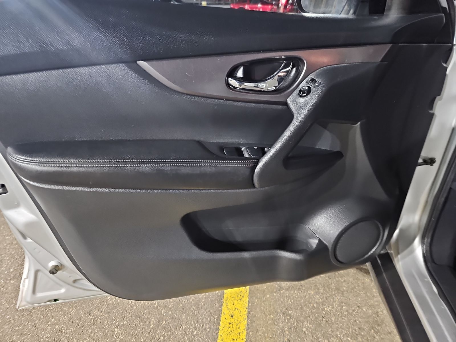 2016 Nissan Rogue S FWD