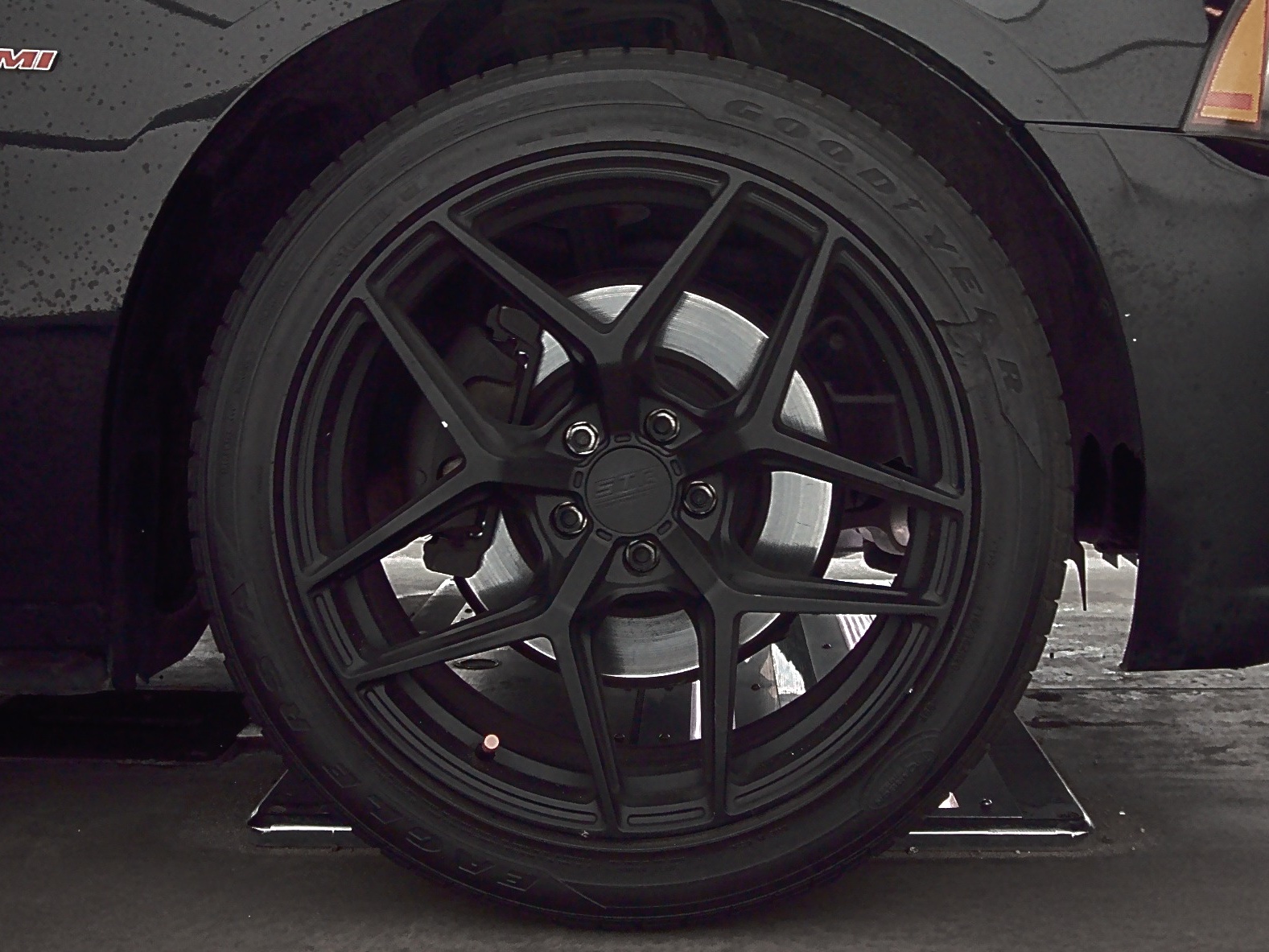 2013 Dodge Charger POLICE RWD