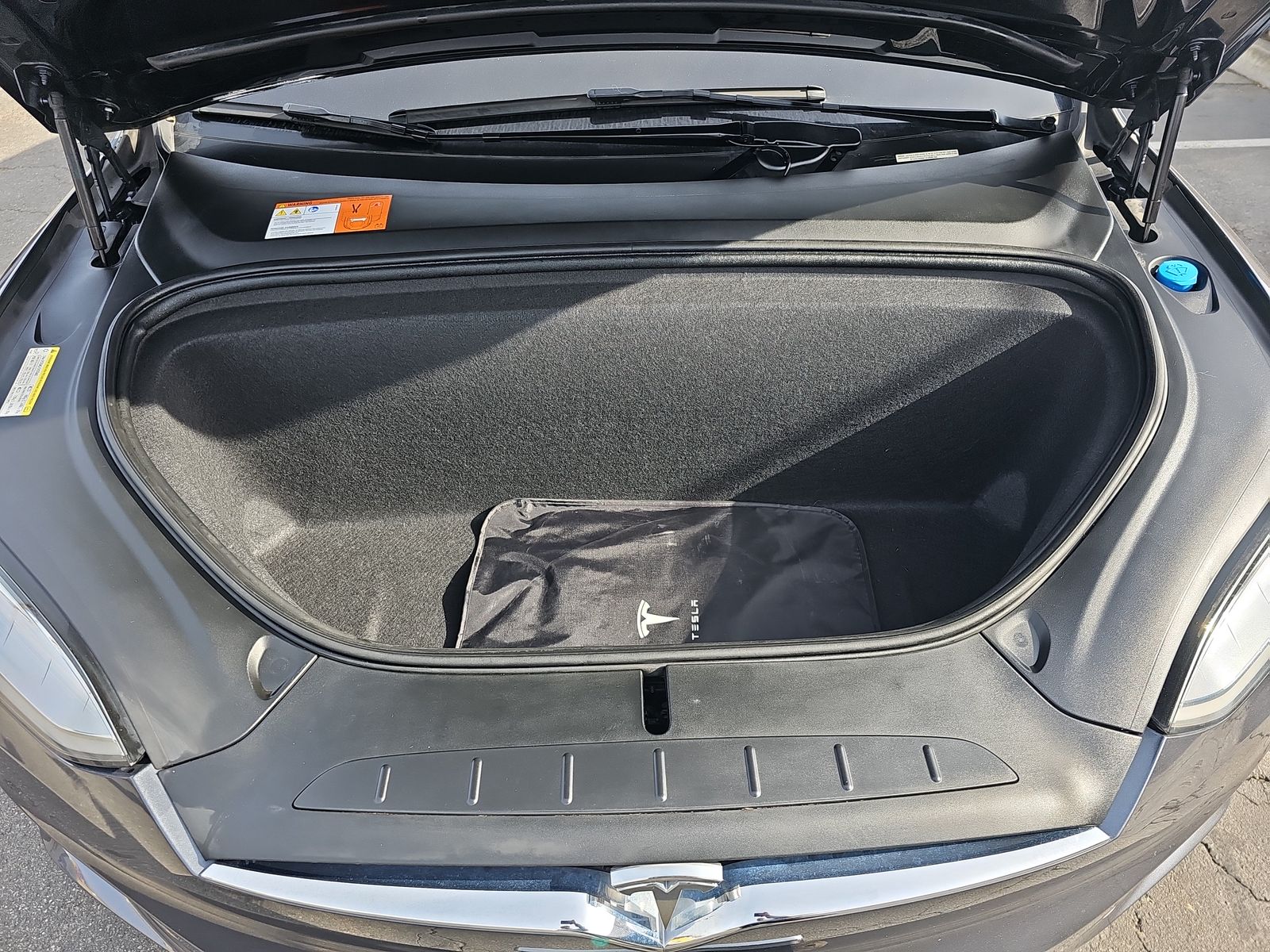 2016 Tesla Model X 90D AWD