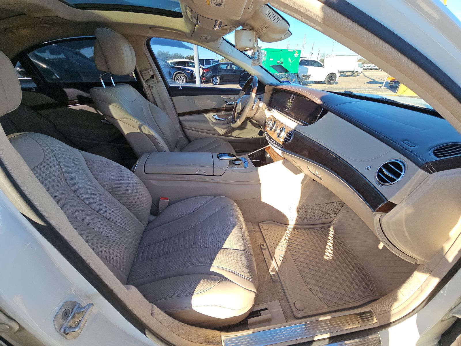 2015 Mercedes-Benz S-Class S550 RWD