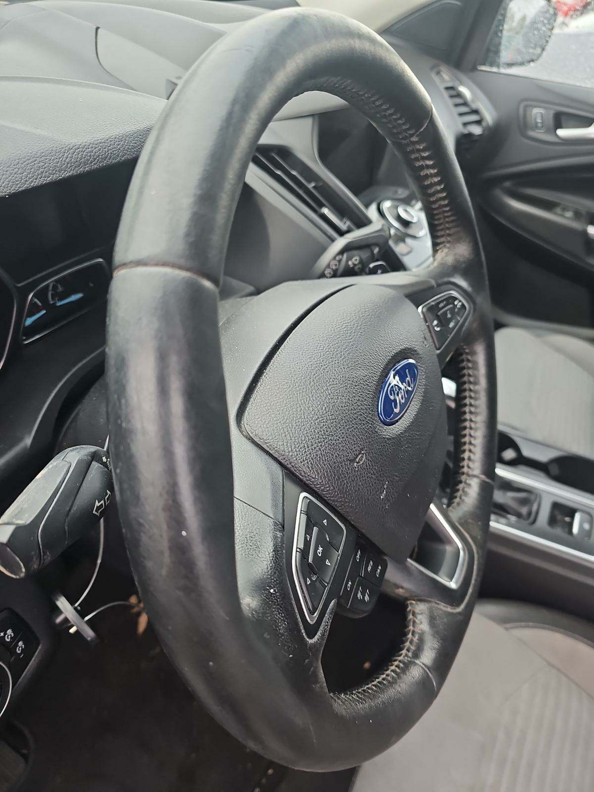 2017 Ford Escape TITANIUM FWD