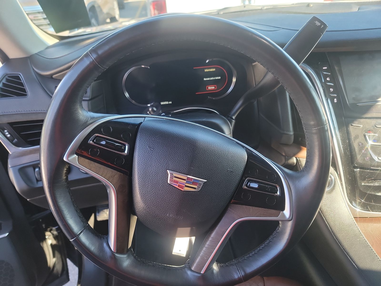 2018 Cadillac Escalade LUXURY AWD