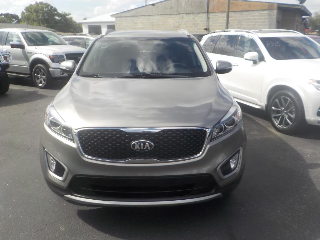 2018 Kia Sorento EX V6 FWD