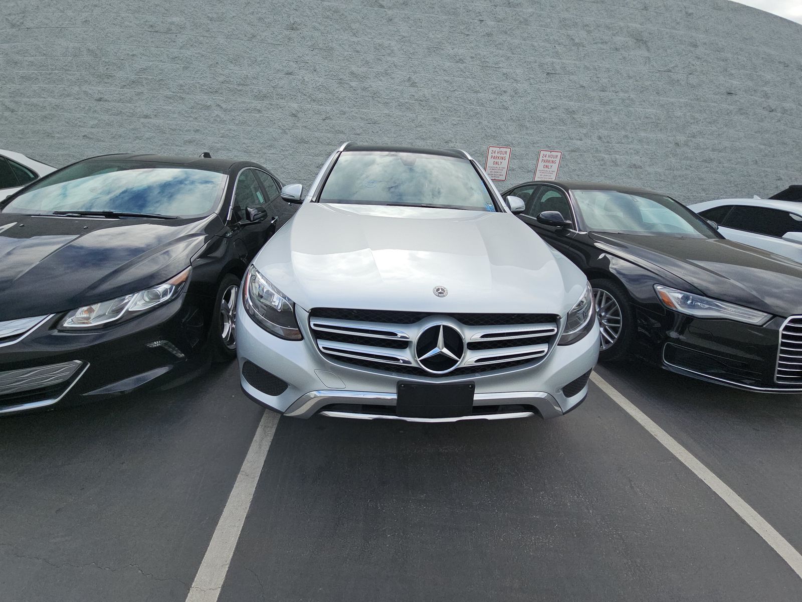 2018 Mercedes-Benz GLC GLC 300 RWD