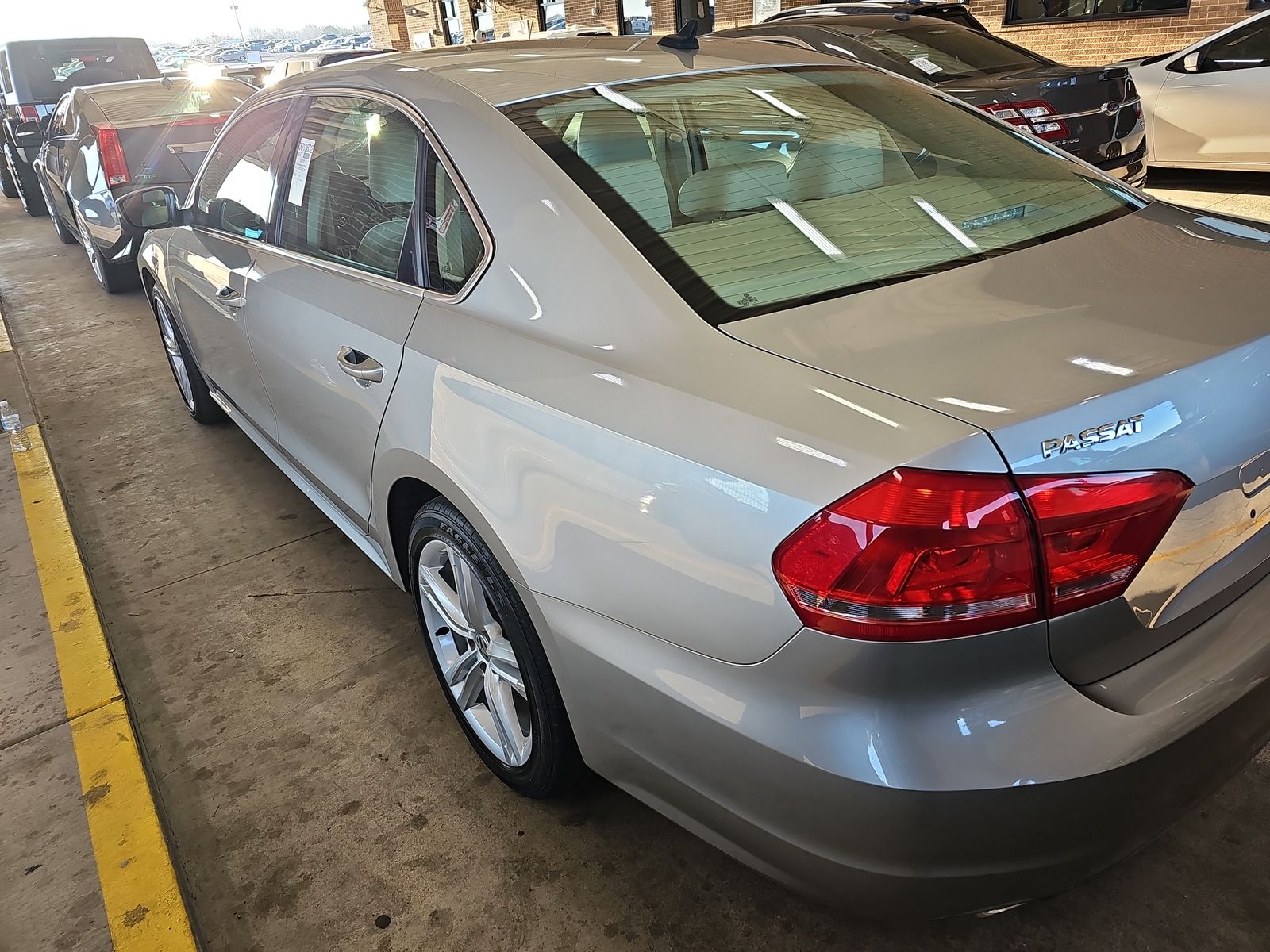 2014 Volkswagen Passat TDI SE FWD