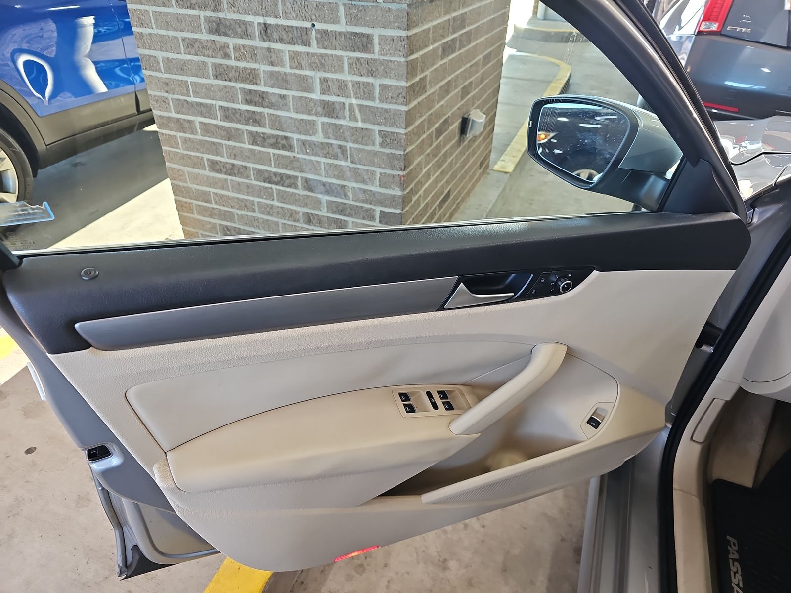 2014 Volkswagen Passat TDI SE FWD
