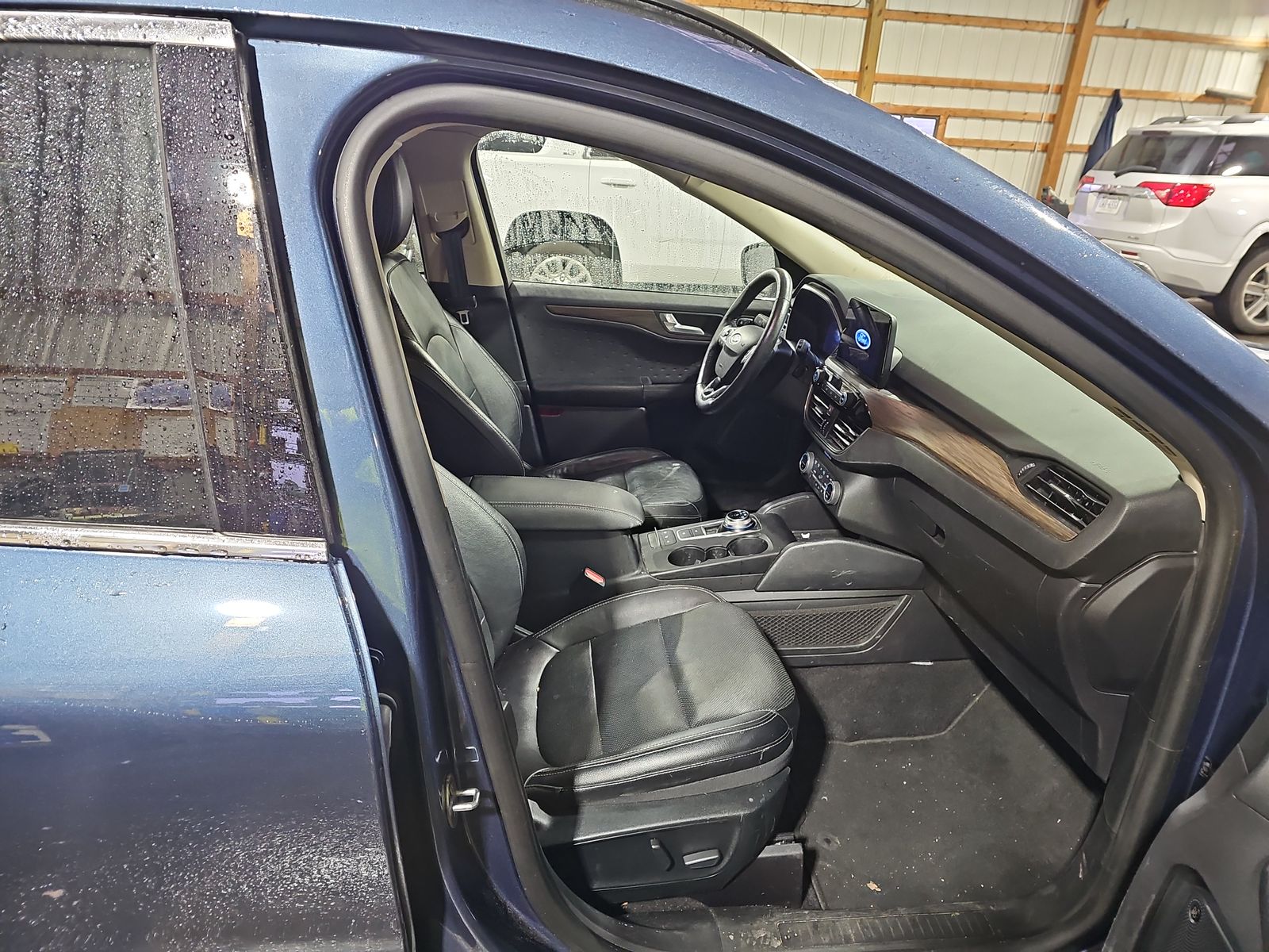 2020 Ford Escape Titanium Hybrid FWD