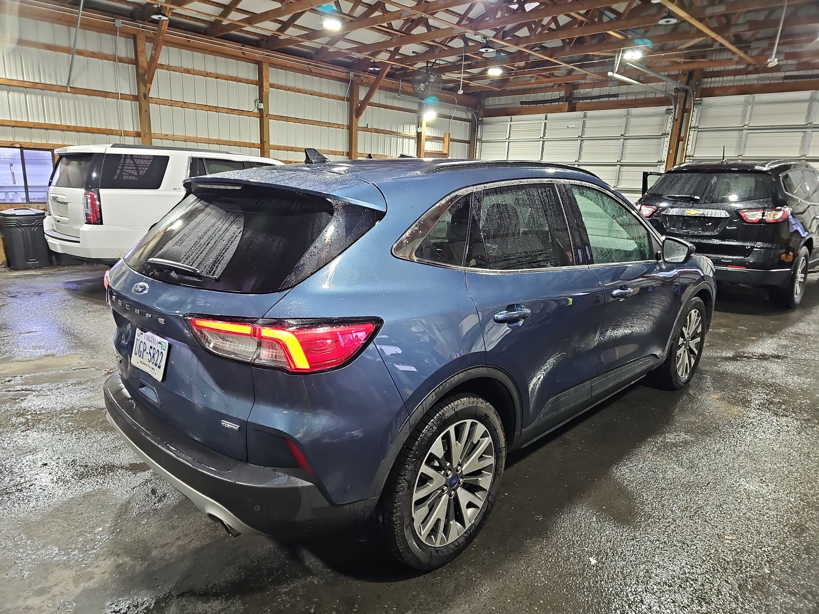 2020 Ford Escape Titanium Hybrid FWD
