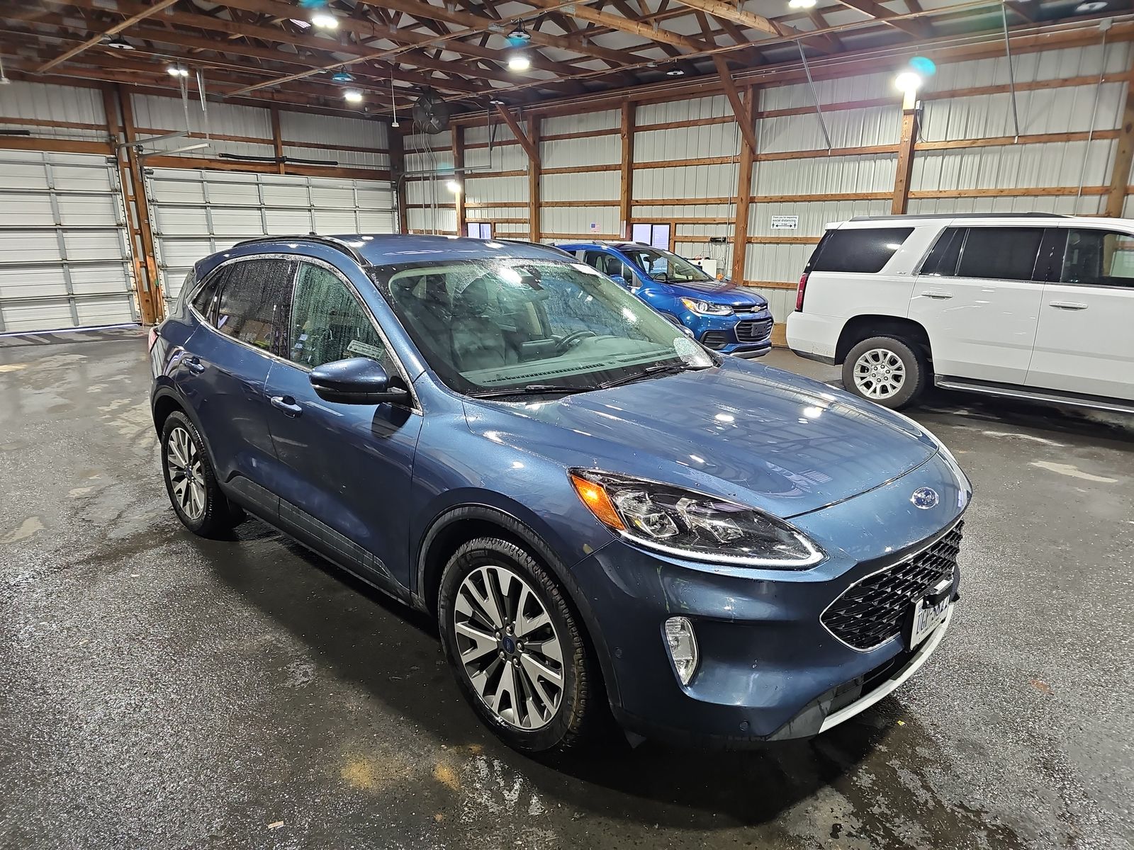2020 Ford Escape Titanium Hybrid FWD