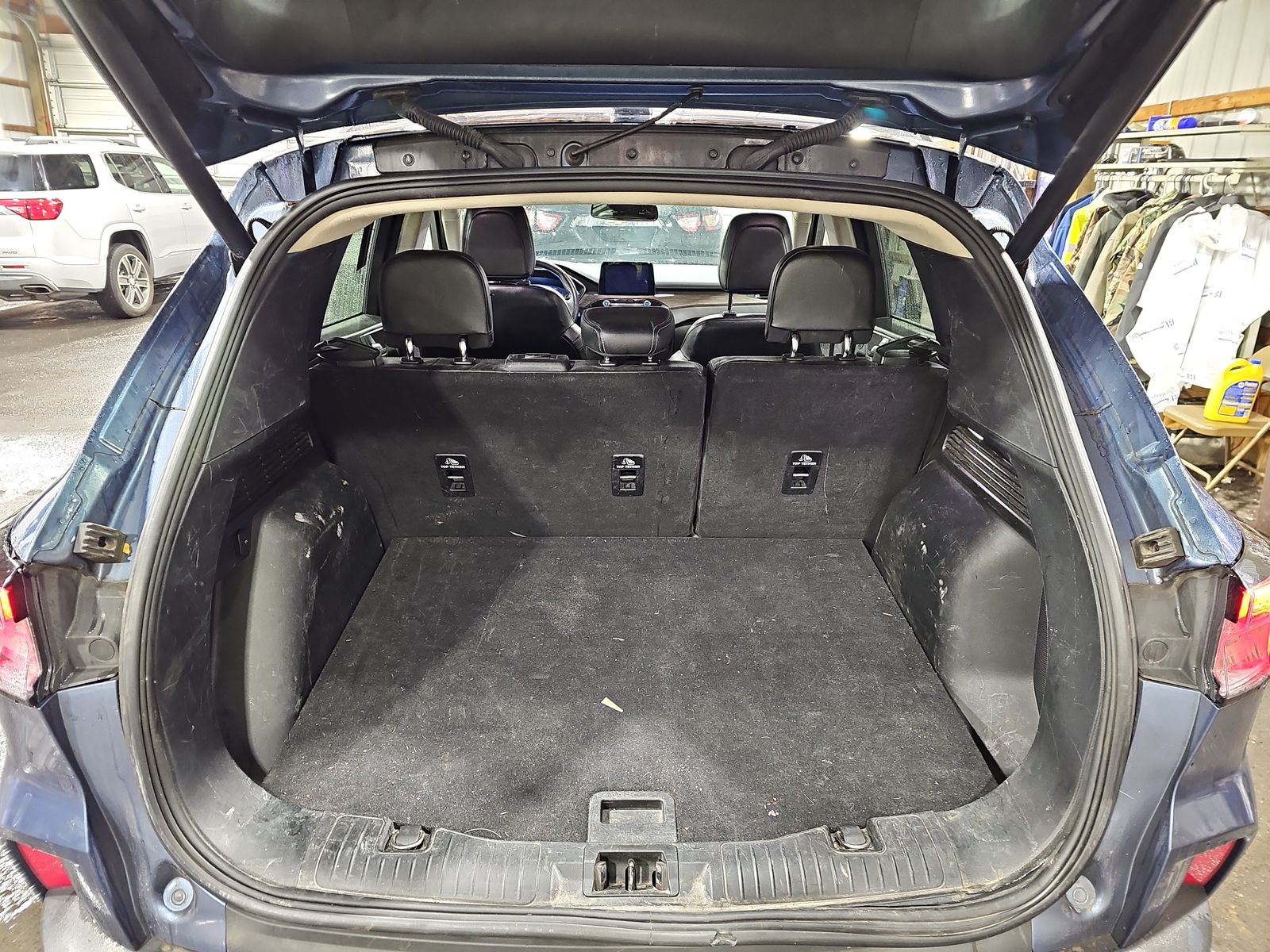 2020 Ford Escape Titanium Hybrid FWD