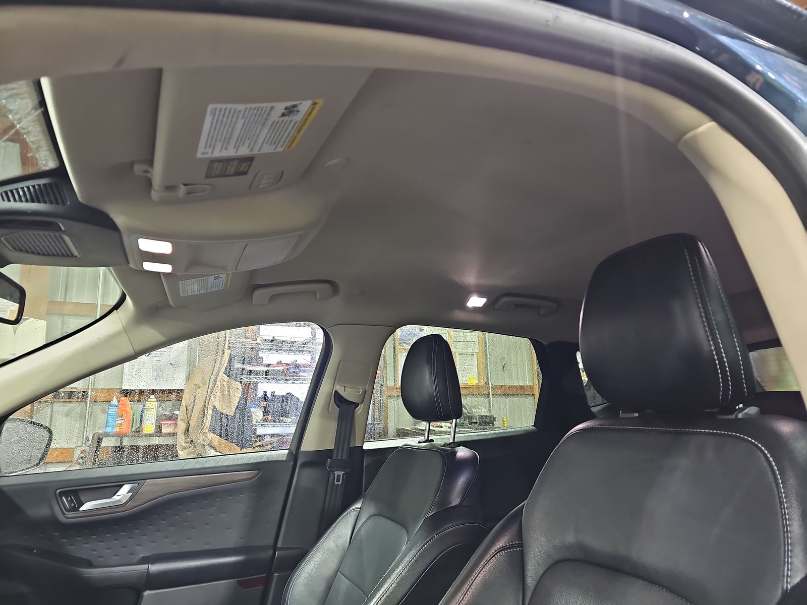 2020 Ford Escape Titanium Hybrid FWD
