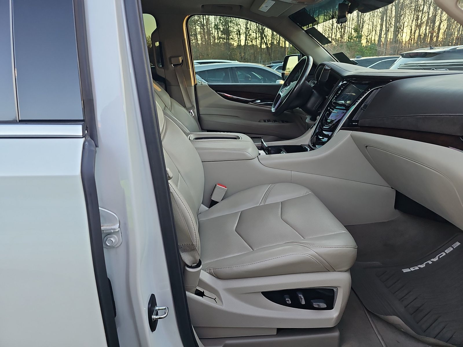 2017 Cadillac Escalade Premium Luxury AWD