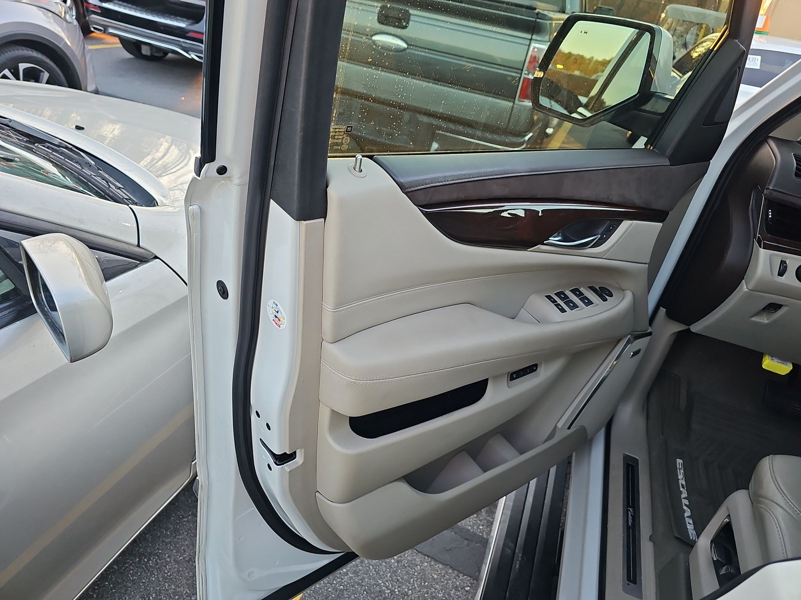 2017 Cadillac Escalade Premium Luxury AWD