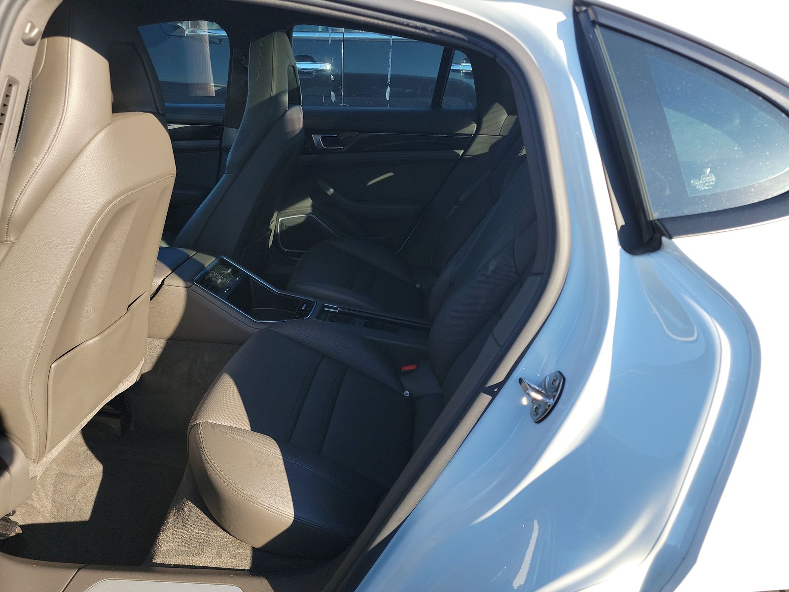 2018 Porsche Panamera 2 RWD