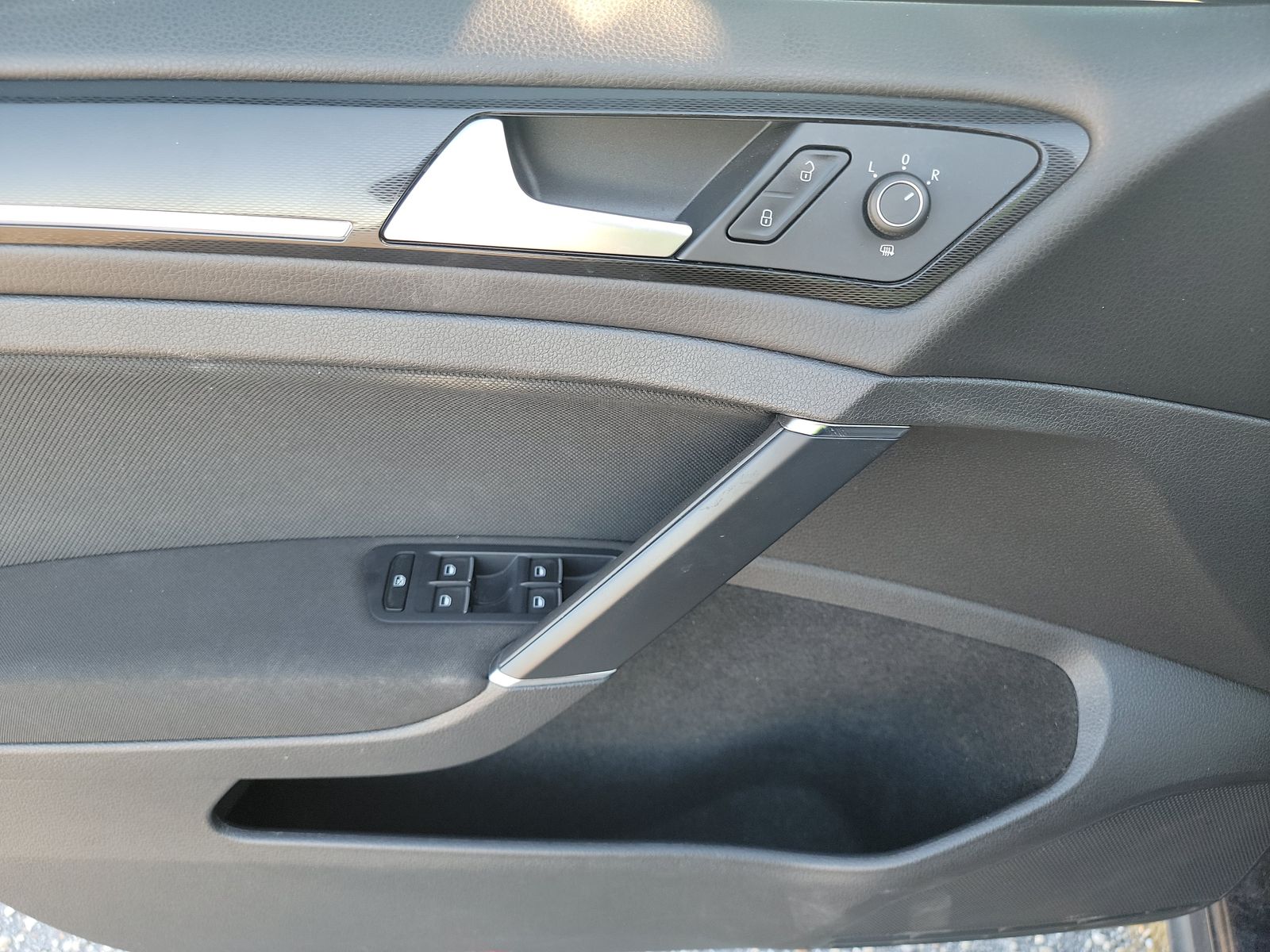 2015 Volkswagen Golf S FWD