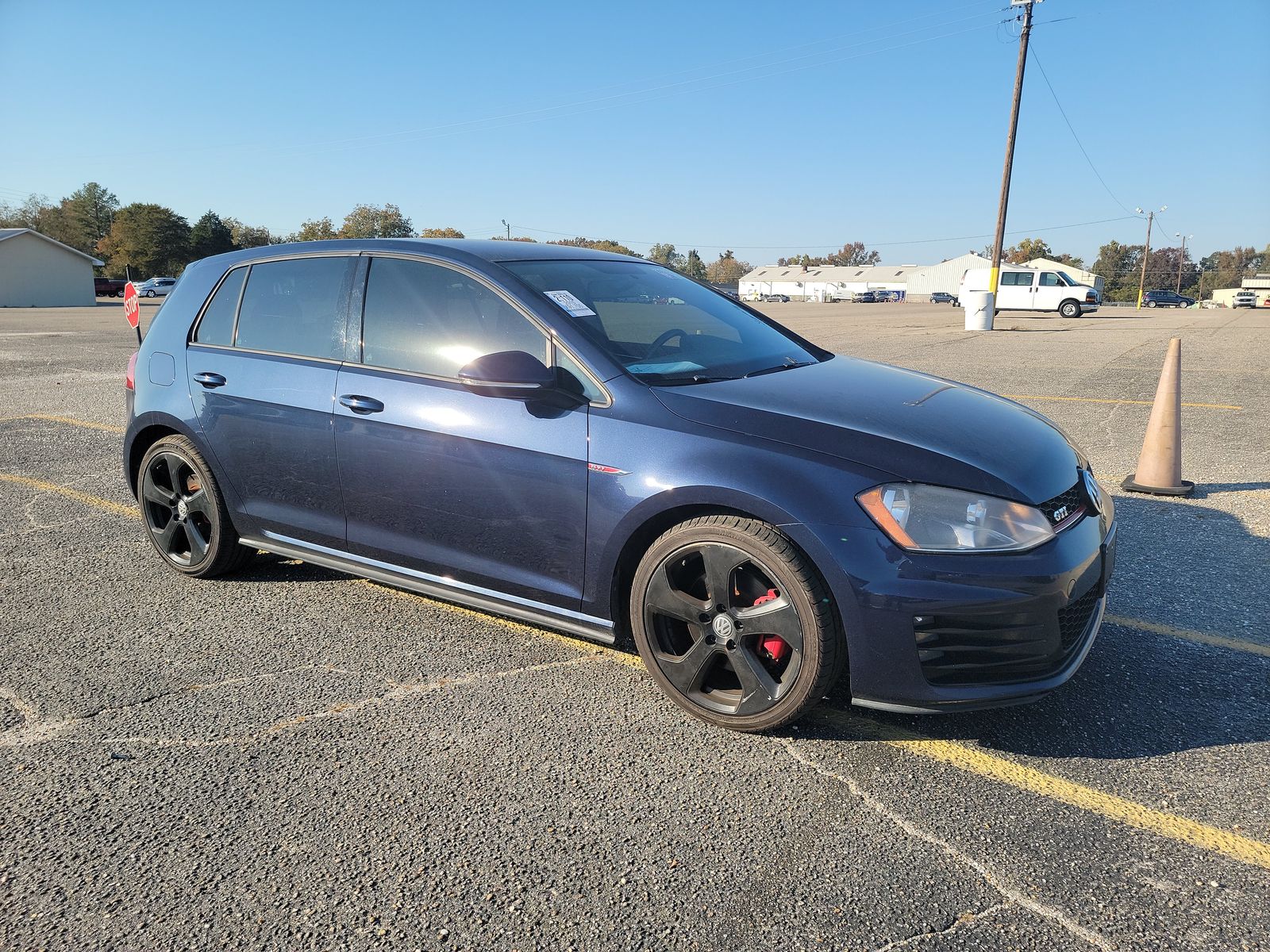 2015 Volkswagen Golf S FWD