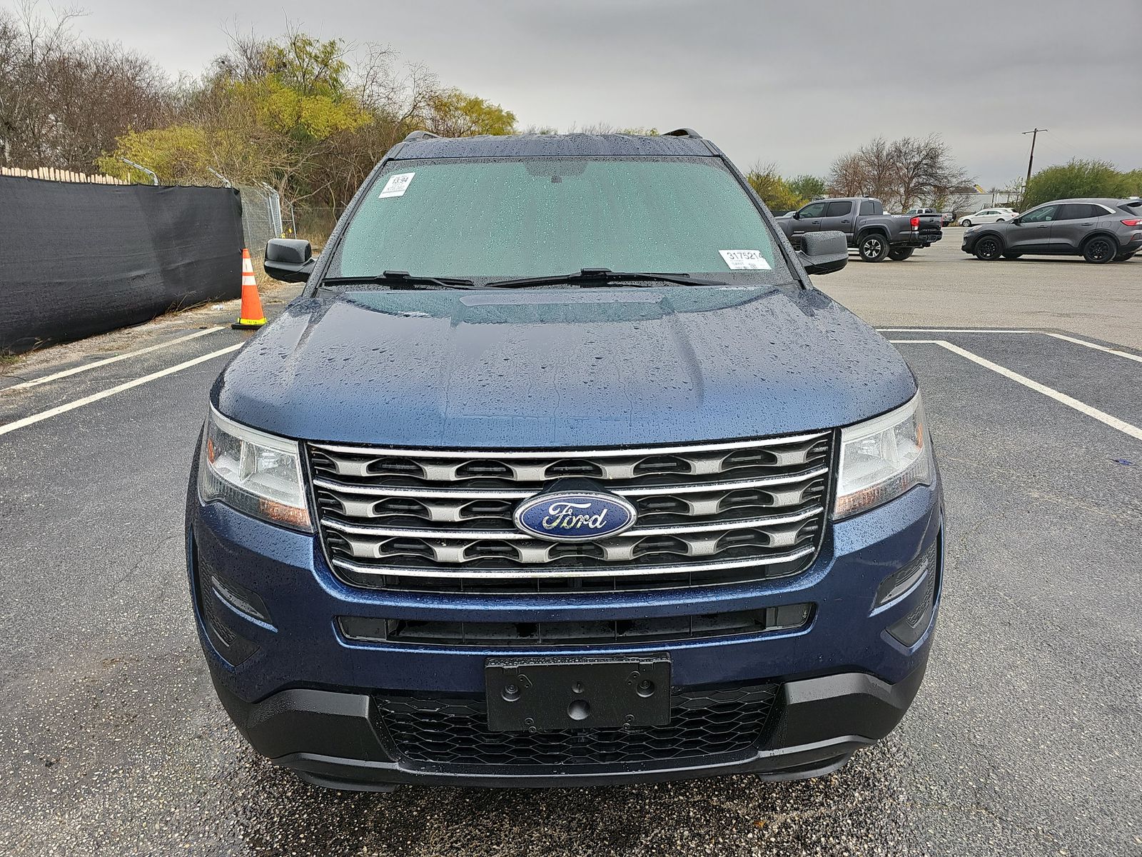 2017 Ford Explorer BASE FWD