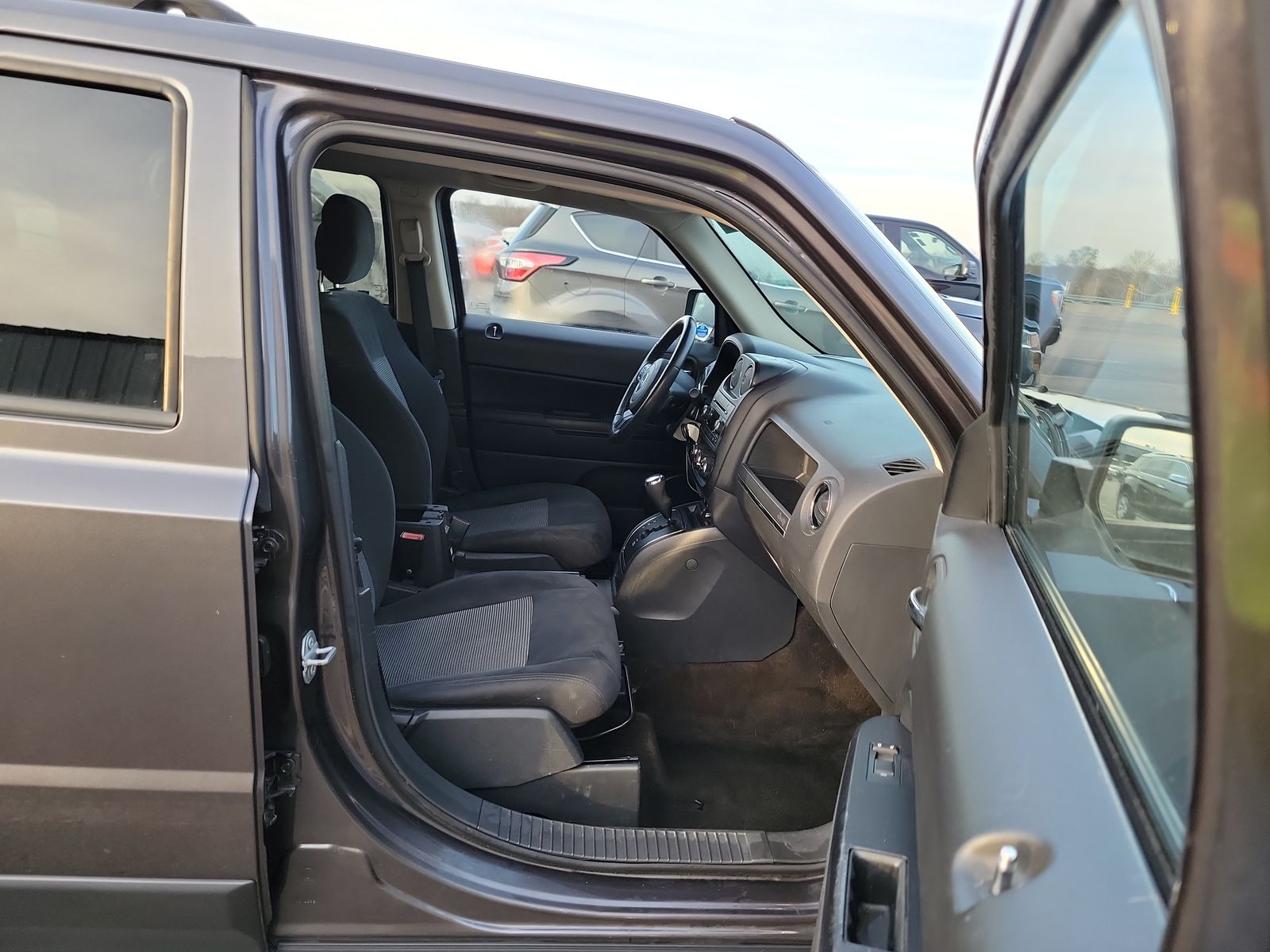 2017 Jeep Patriot LATITUDE FWD