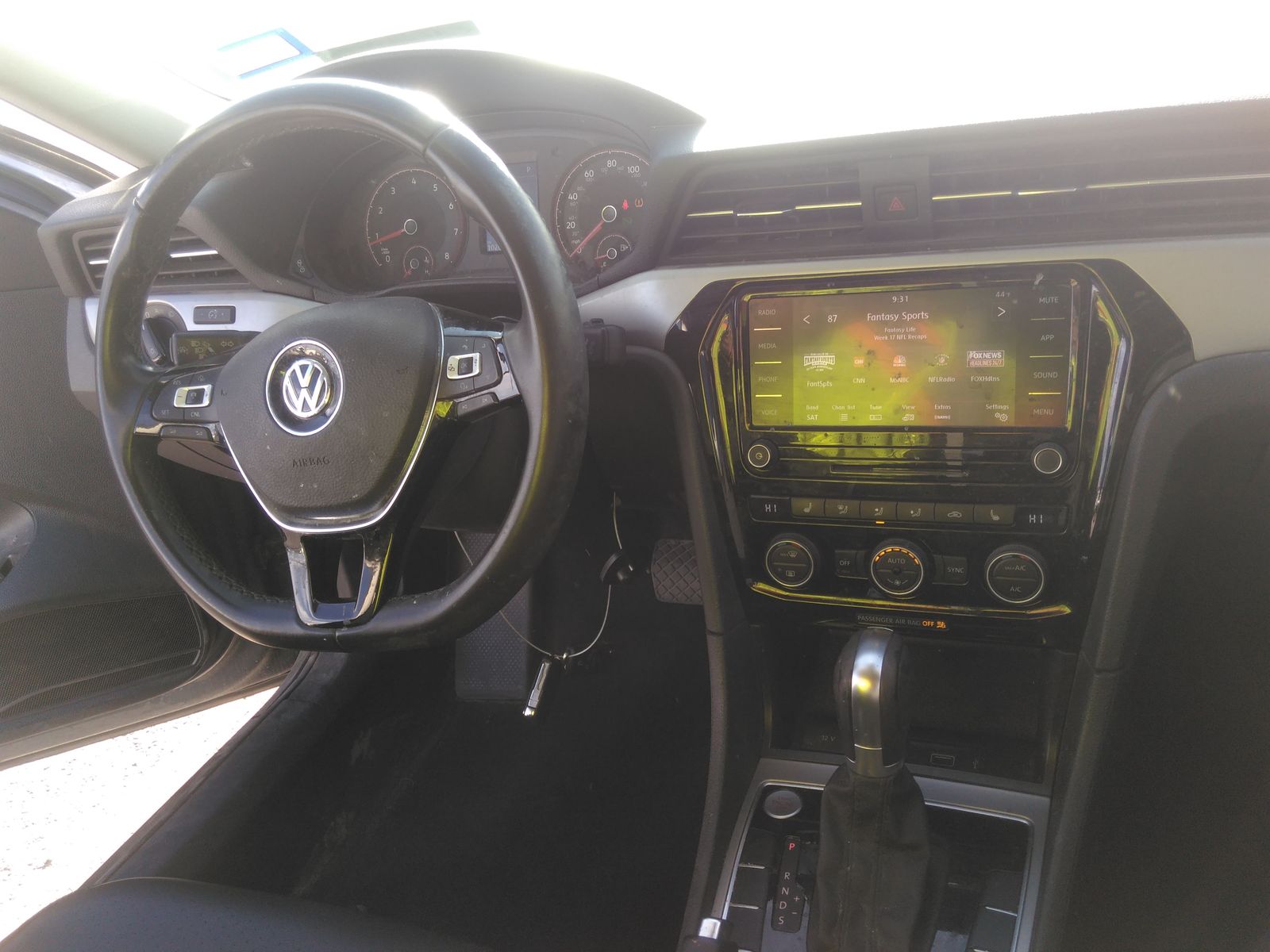 2020 Volkswagen Passat 2.0T SE FWD