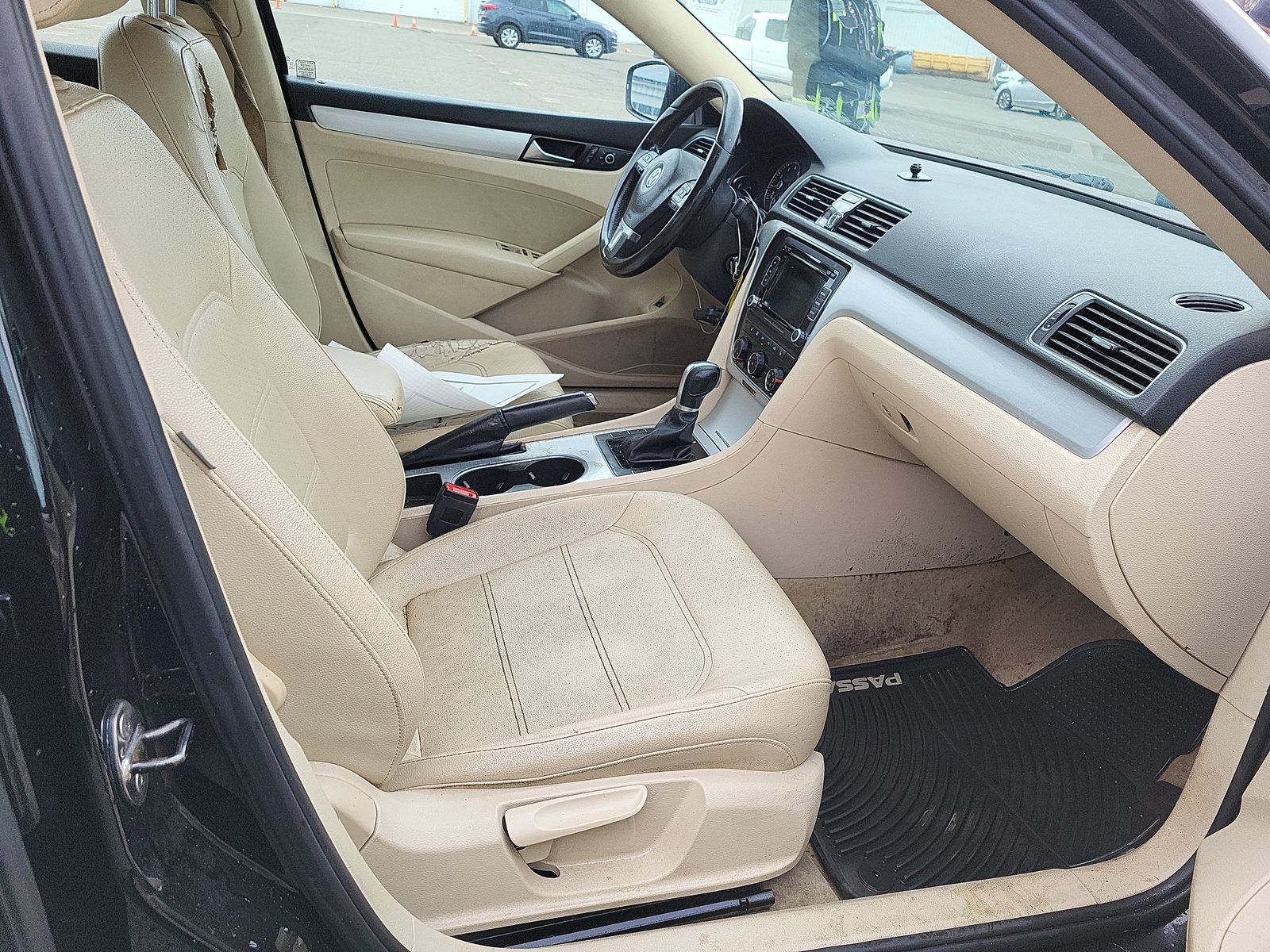 2013 Volkswagen Passat 2.5L SE FWD