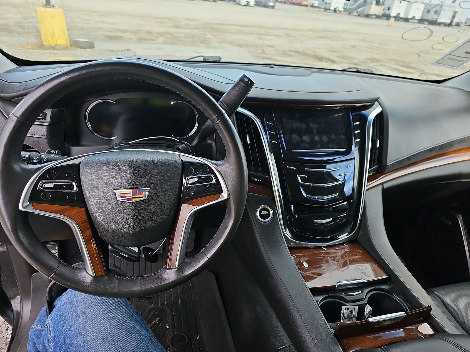 2018 Cadillac Escalade ESV LUXURY AWD