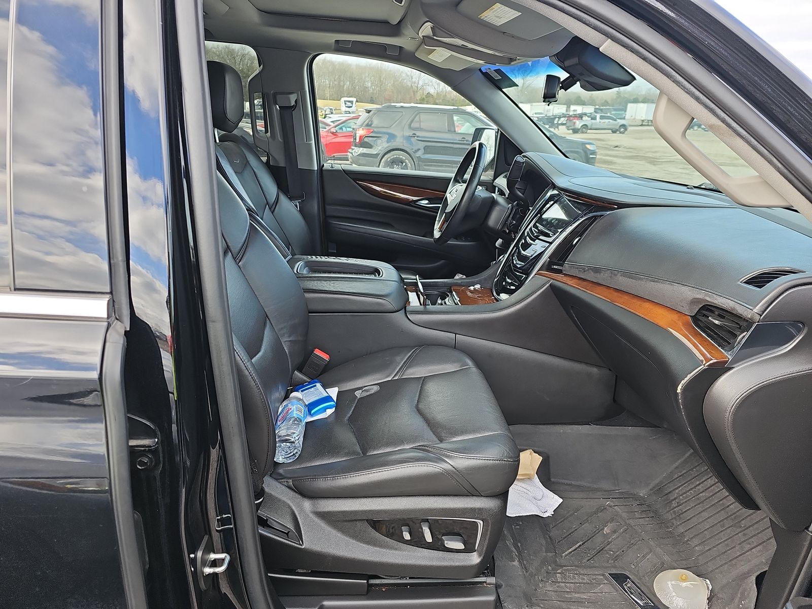 2018 Cadillac Escalade ESV LUXURY AWD