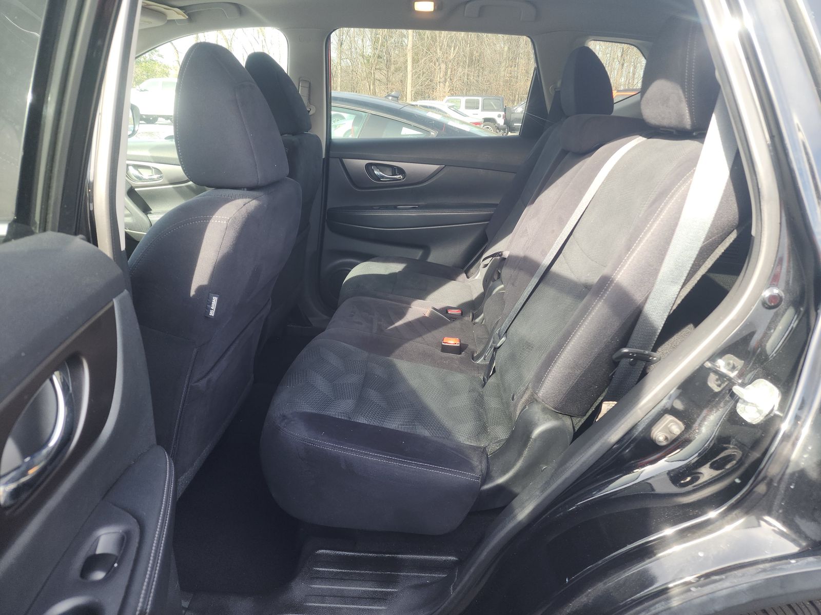 2014 Nissan Rogue SV FWD